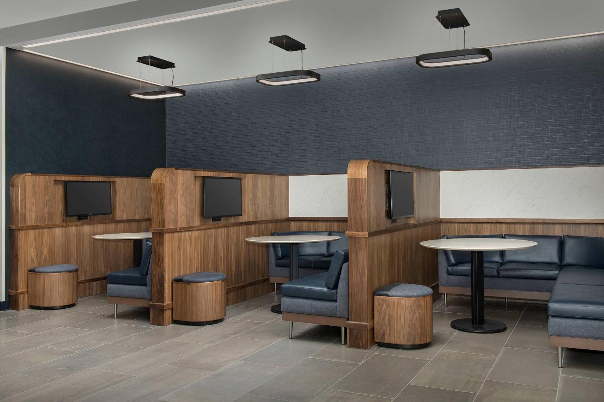 فندق Courtyard By Marriott Indianapolis بلينفيلد المظهر الخارجي الصورة